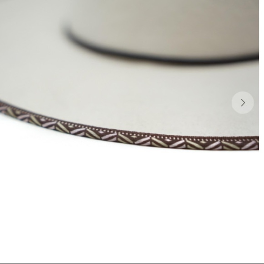 SALE 1 left! ! olive and Pique  teak rancher - Picture 9 of 11